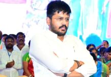 నిలదీస్తే బూతులా.. ఎమ్మెల్యే వీడియో వైరల్