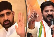 సీఎం హీరోయిన్ల ఫోన్లు ట్యాప్ చేయిస్తున్నారు