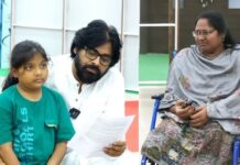 పవన్ కళ్యాణ్ కు షాకిచ్చిన సుగాలి ప్రీతి తల్లి