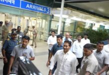 జగన్ ప్రేమ ఈ లెవల్ లో ఉంటది!