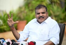 టీవీ5 టీటీడీ నాయుడికి ఇచ్చిపడేశారు..